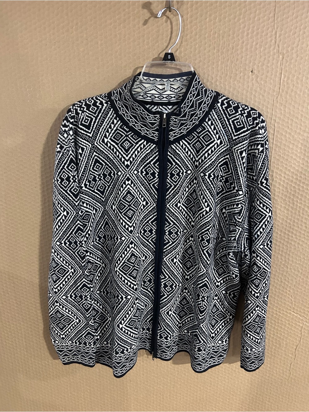 Chico's Black & White Geometric Zip Cardigan